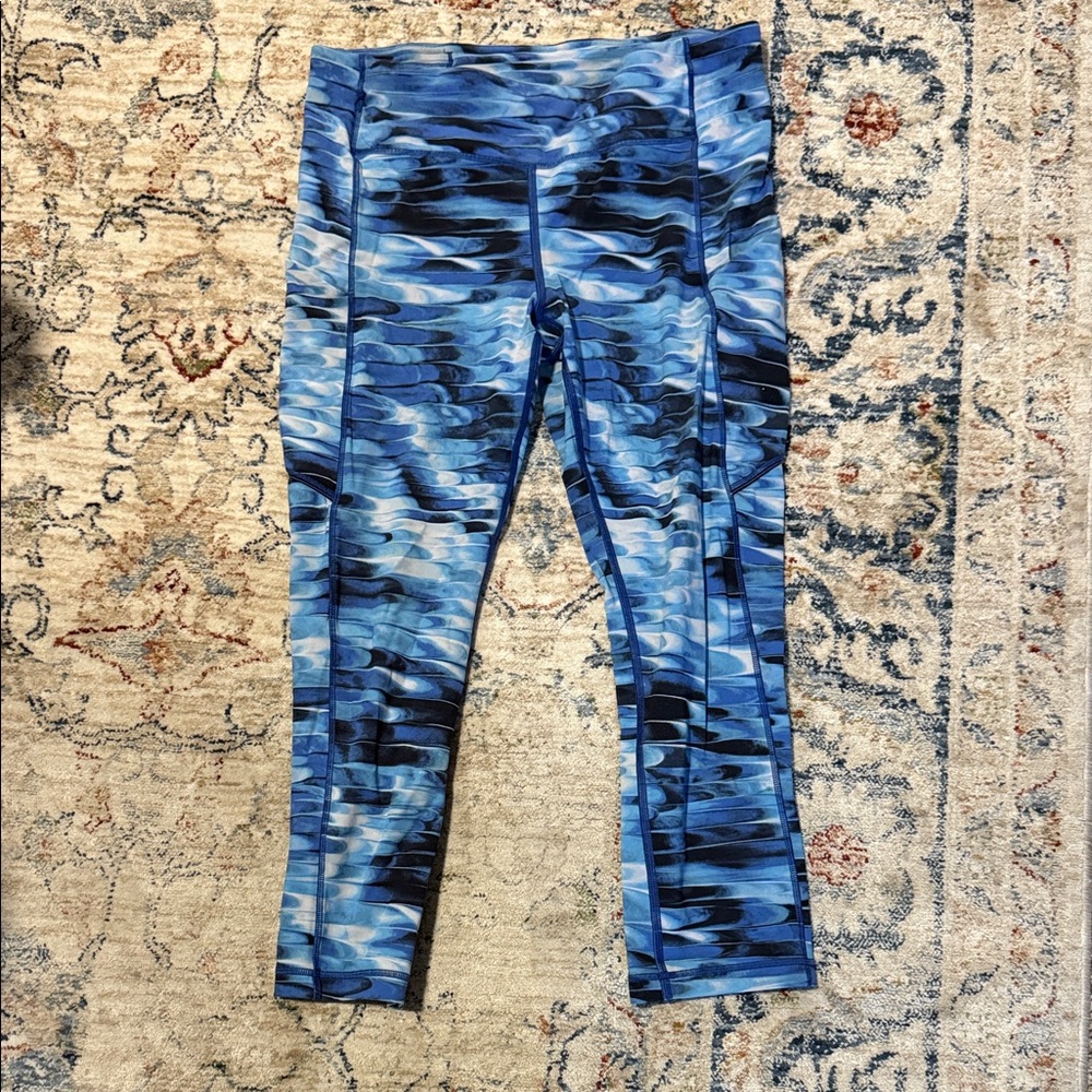 Lululemon Athletica Blue Tie-Dye Leggings